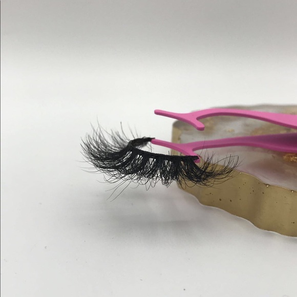 Premium Mink lashes, 25mm Lashes - Picture 15 of 16